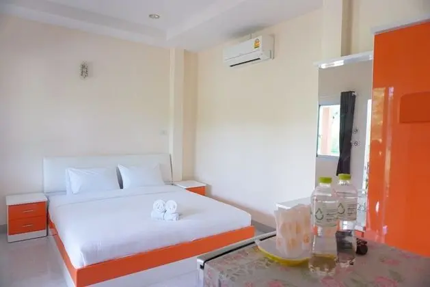 Standard Bungalov, Veranda, Avlu