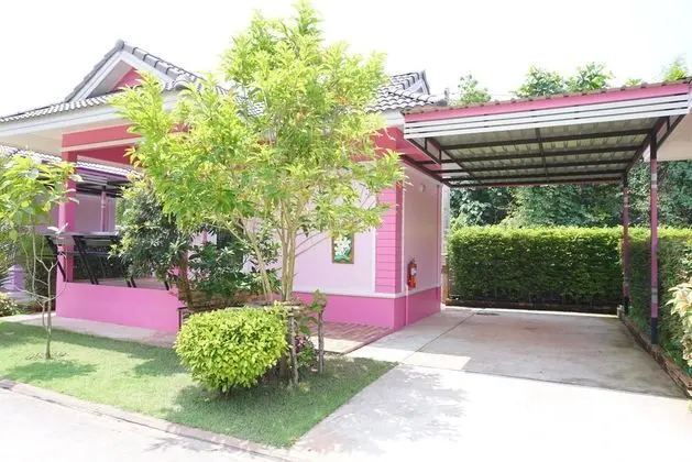 Standard Bungalov, Veranda, Avlu