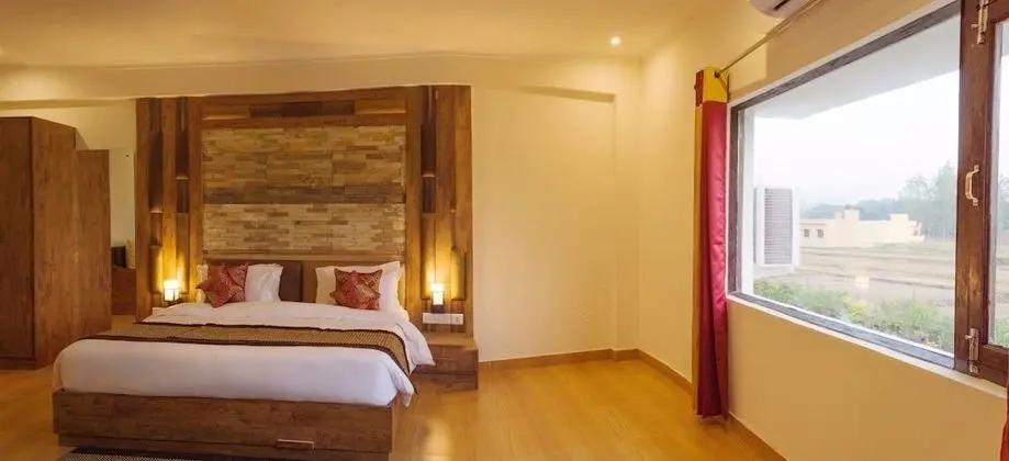 Garden View Room