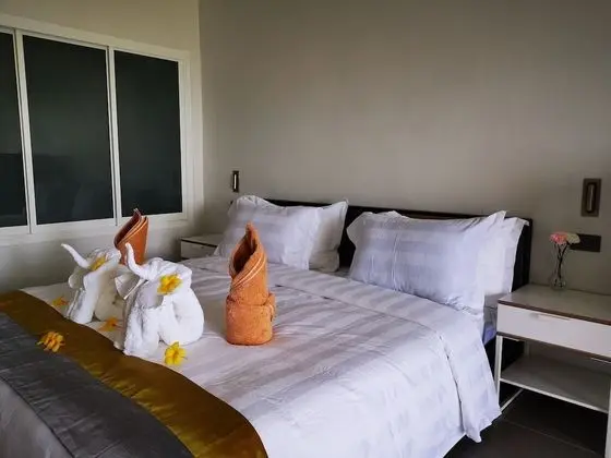 Pool Access Room