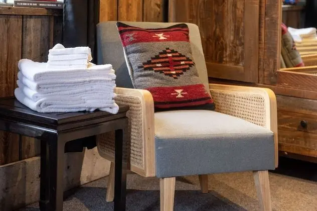 Kulübe, Sigara İçilmez, Dağ Manzaralı