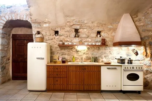 Oda, Teras (Milos)