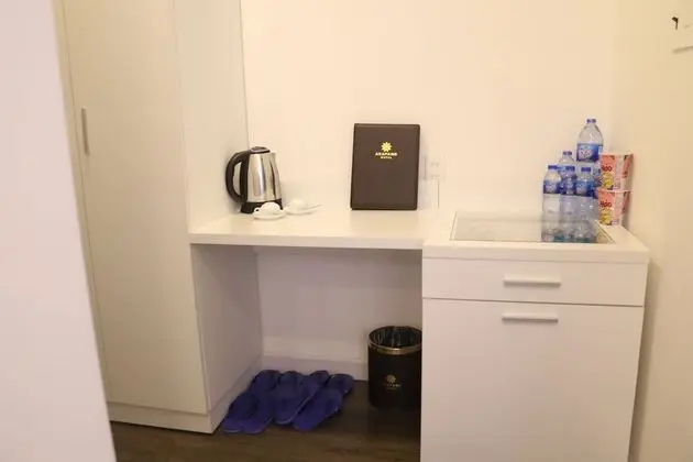 Standard Tek Büyük Yataklı Oda