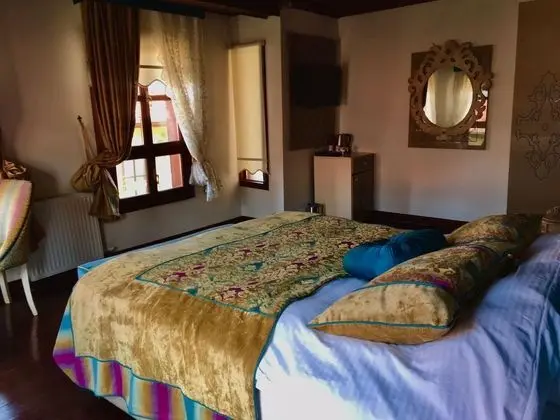 Standart Oda, Sokak Manzaralı