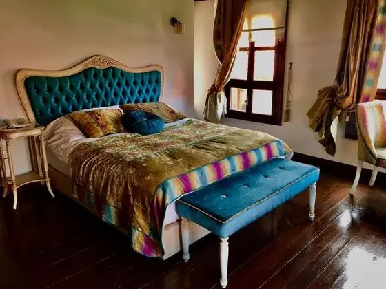 Standart Oda, Sokak Manzaralı