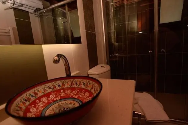 Standart Oda, Sokak Manzaralı