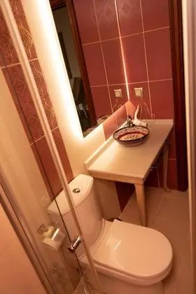 Standart Oda, Sokak Manzaralı
