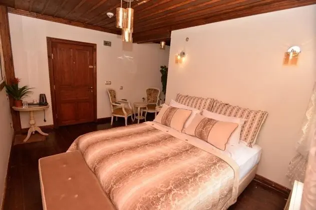 Standart Oda, Sokak Manzaralı