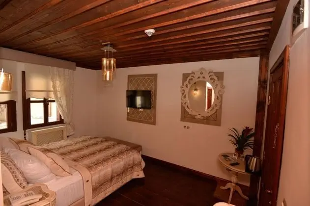 Standart Oda, Sokak Manzaralı