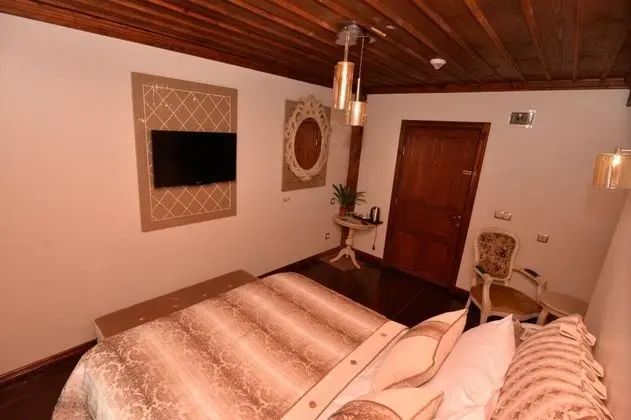 Standart Oda, Sokak Manzaralı
