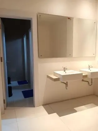 Ortak Ranzalı Oda, Sadece erkekler için
