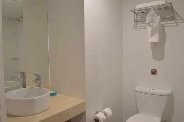 Tek Büyük Yataklı Oda, 2 Tek Kişilik Yatak
