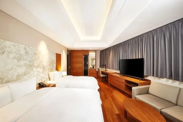 Junior Suite Room