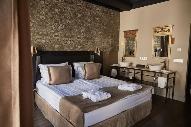 Comfort Tek Büyük veya İki Ayrı Yataklı Oda