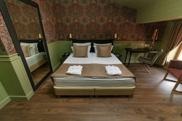 Comfort Tek Büyük veya İki Ayrı Yataklı Oda