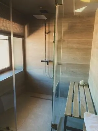 Comfort Tek Büyük veya İki Ayrı Yataklı Oda