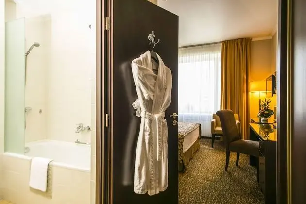 Standard Tek Büyük Yataklı Oda (Modus)