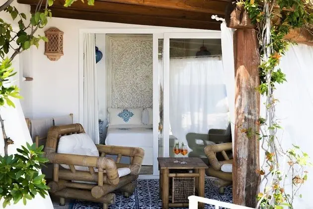 Süit (with beach access)