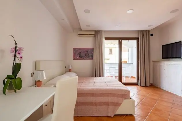 Design Tek Büyük Yataklı Oda