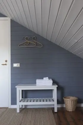 Tek Büyük veya İki Ayrı Yataklı Oda, Ortak Banyo