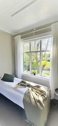 Üç Kişilik Oda, Ortak Banyo
