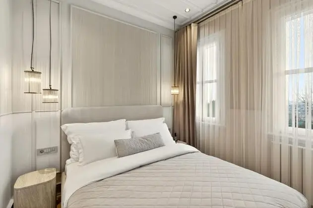 Deluxe Oda, Kısmi Deniz Manzaralı, Balkonlu