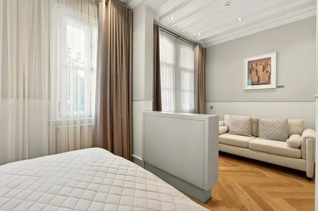 Deluxe Oda, Kısmi Deniz Manzaralı, Balkonlu