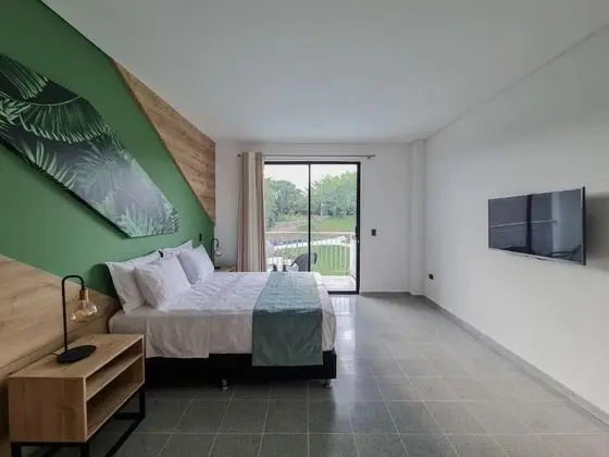 Standard Tek Büyük Yataklı Oda