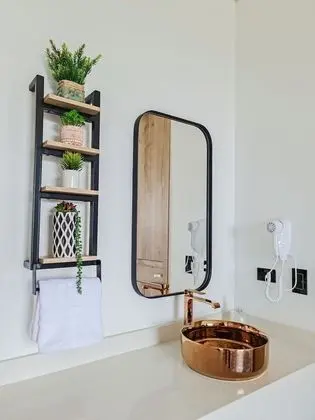 Superior Stüdyo Süit, Sıcak Su Havuzu