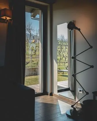 Romantic Süit, Teras