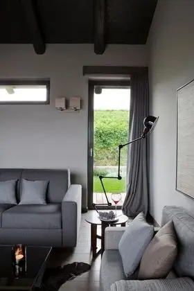 Romantic Süit, Teras