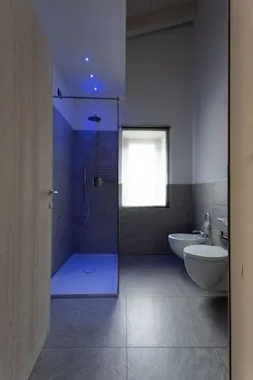 Tek Büyük veya İki Ayrı Yataklı Oda, Balkon