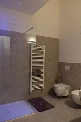 Tek Büyük veya İki Ayrı Yataklı Oda, Balkon