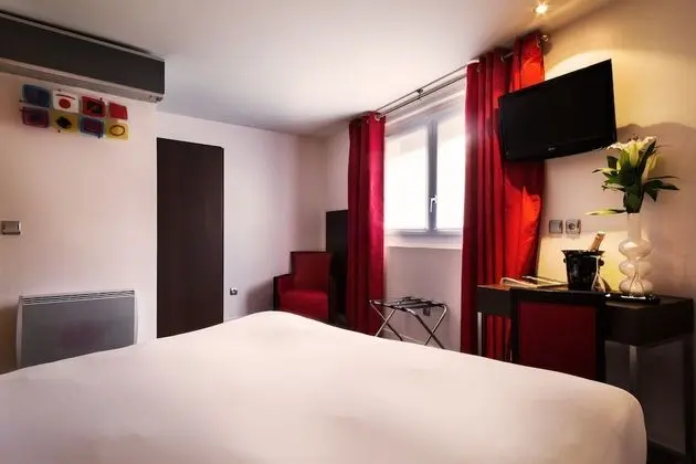 Standard Tek Büyük Yataklı Oda