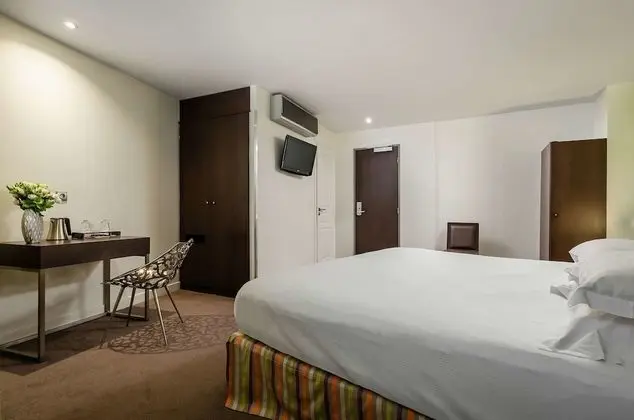 Superior Tek Büyük veya İki Ayrı Yataklı Oda