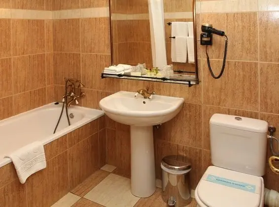 Standard Tek Büyük veya İki Ayrı Yataklı Oda