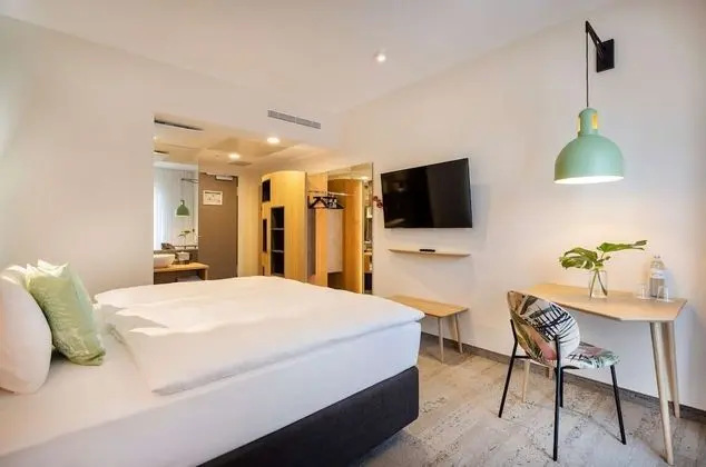 Comfort Tek Büyük Yataklı Oda