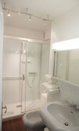 Üç Kişilik Oda, Teras, Deniz Manzaralı