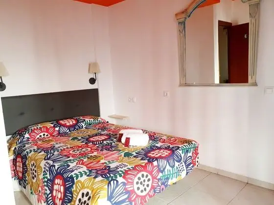 Basic Tek Büyük Yataklı Oda