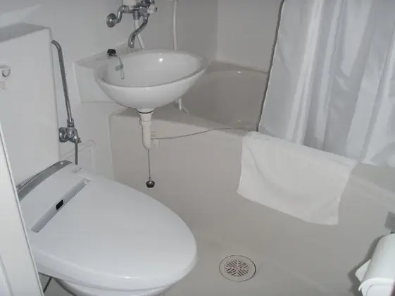 Tek Kişilik Oda, Sigara İçilebilir