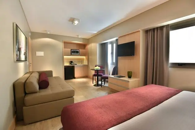 Deluxe Üç Kişilik Oda