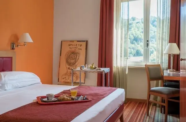 Executive Tek Büyük veya İki Ayrı Yataklı Oda