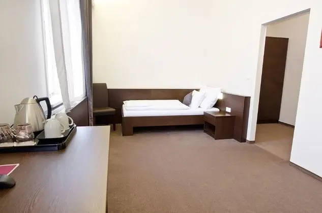 Luxury Tek Büyük Yataklı Oda