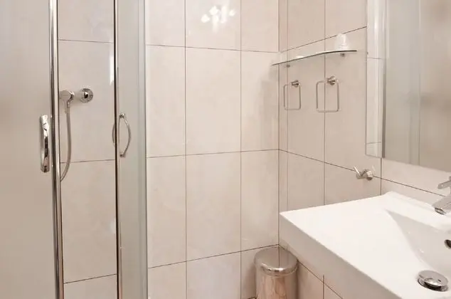 Luxury Tek Büyük Yataklı Oda