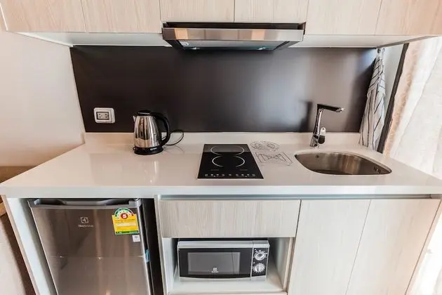One Bedroom Apartment