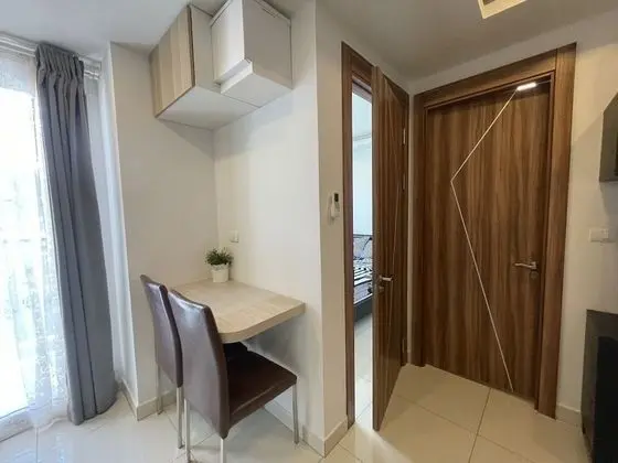One Bedroom Apartment