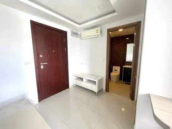 One Bedroom Apartment