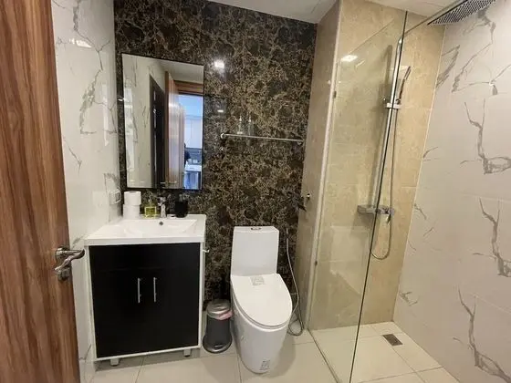 One Bedroom Apartment