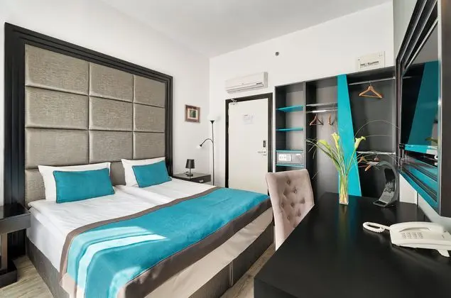 Çift ​​kişilik Economy