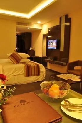 Deluxe Tek Büyük Yataklı Oda, 1 Yatak Odası, Sigara İçilebilir, Şehir Manzaralı
